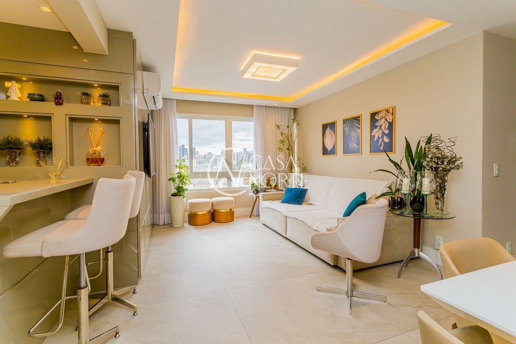 Apartamento no Petrópolis com 3 quartos, 90m², 1 suíte, 2 vagas 